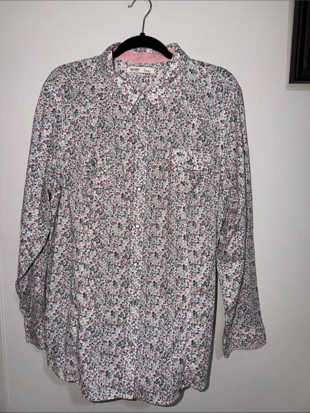 Old Navy Women's White Floral Button-Down Shirt with Pink Accents